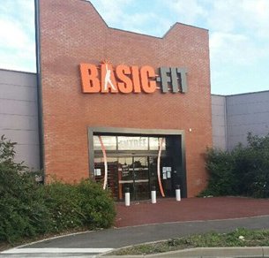 BASIC FIT