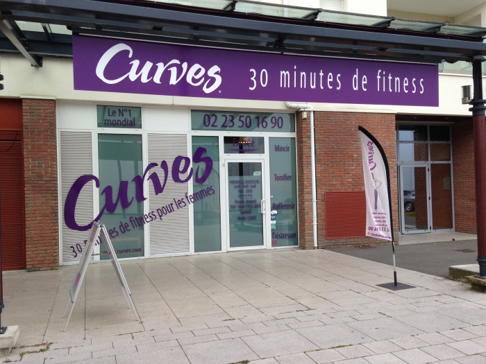CURVES - Bruz