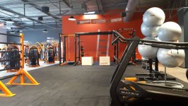 BASIC FIT - Photo 3