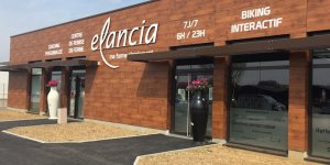 ELANCIA - Photo 1