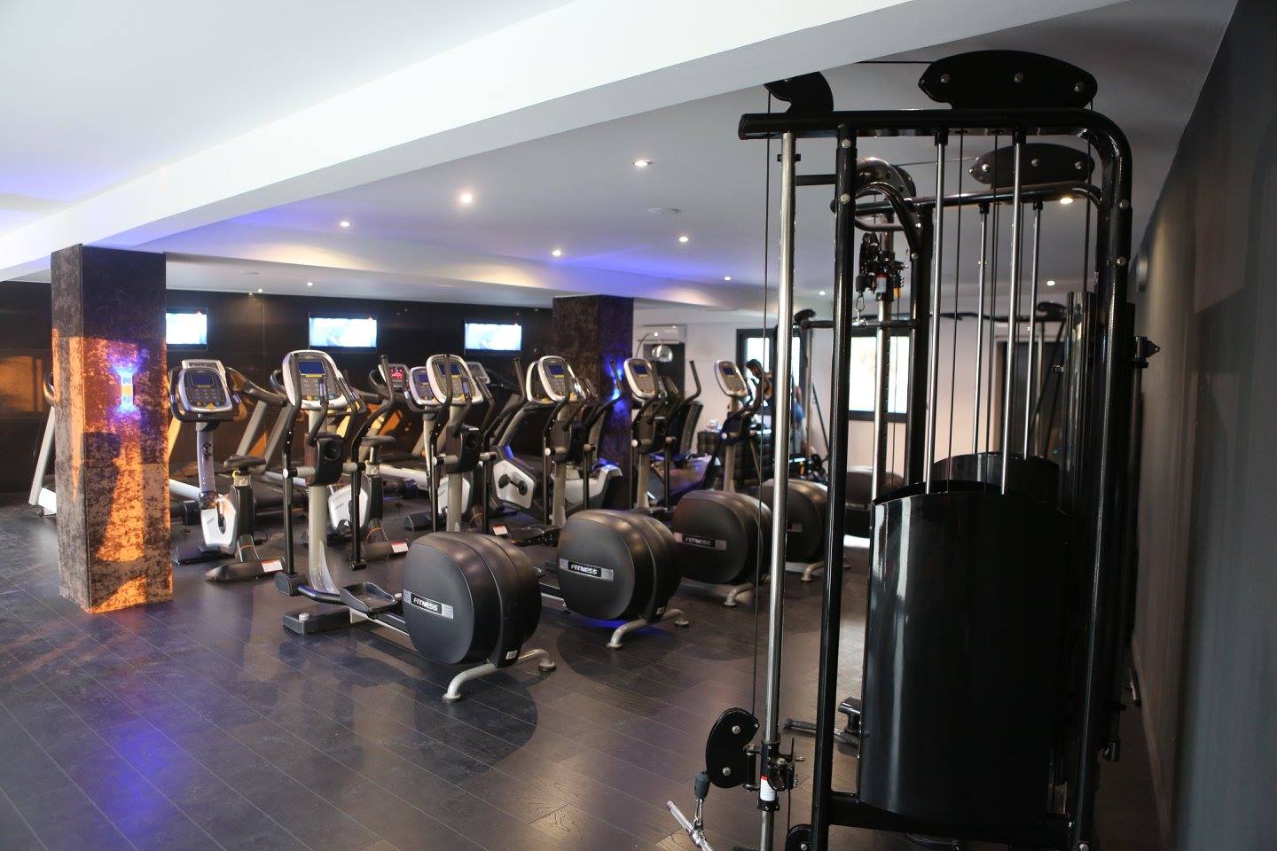 ATTIC FITNESS - Vic-la-Gardiole
