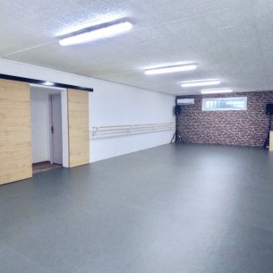 EMI DANCE STUDIO