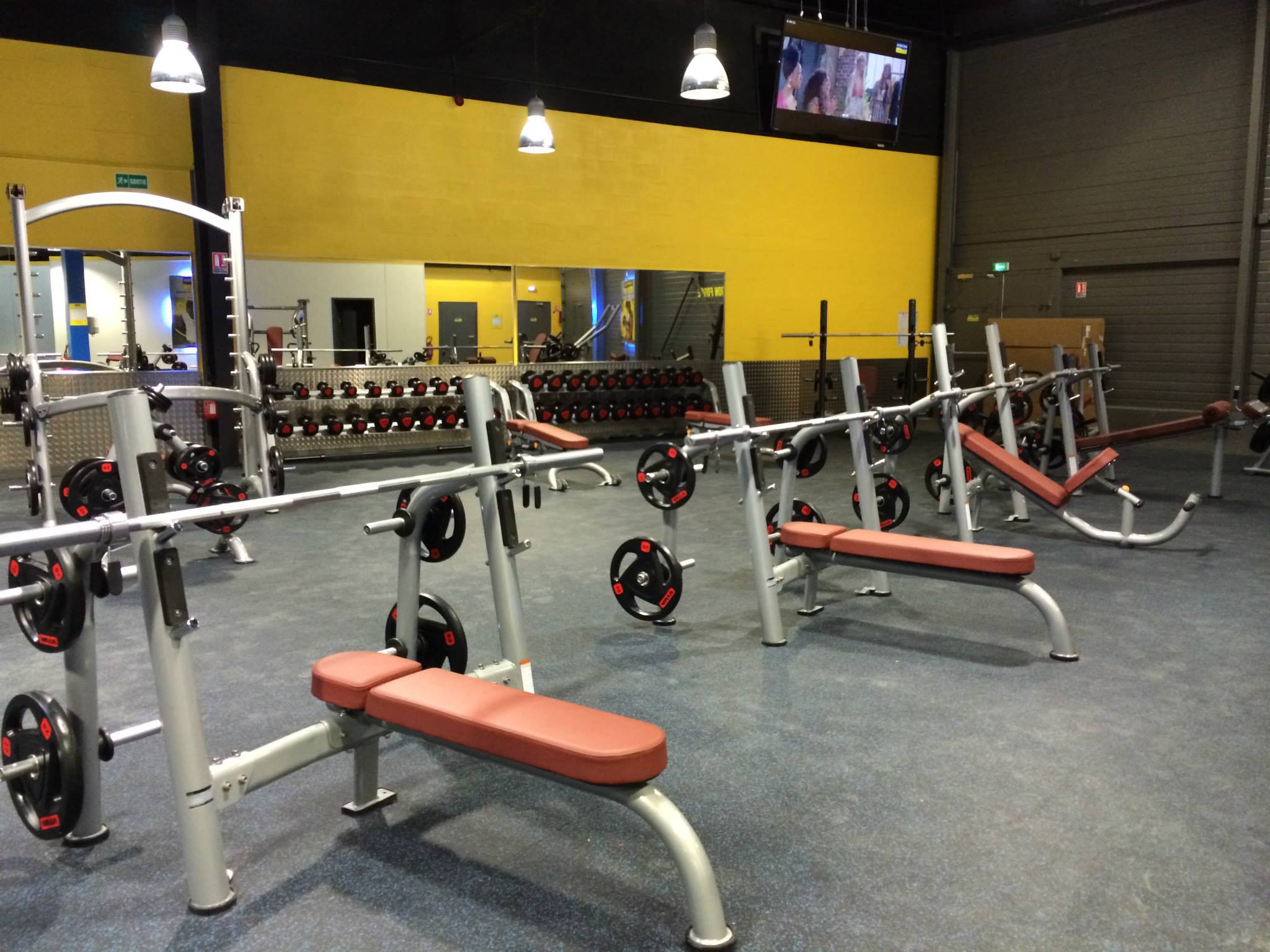 FITNESS PARK Maurepas Centre commercial Pariwest, RondPoint