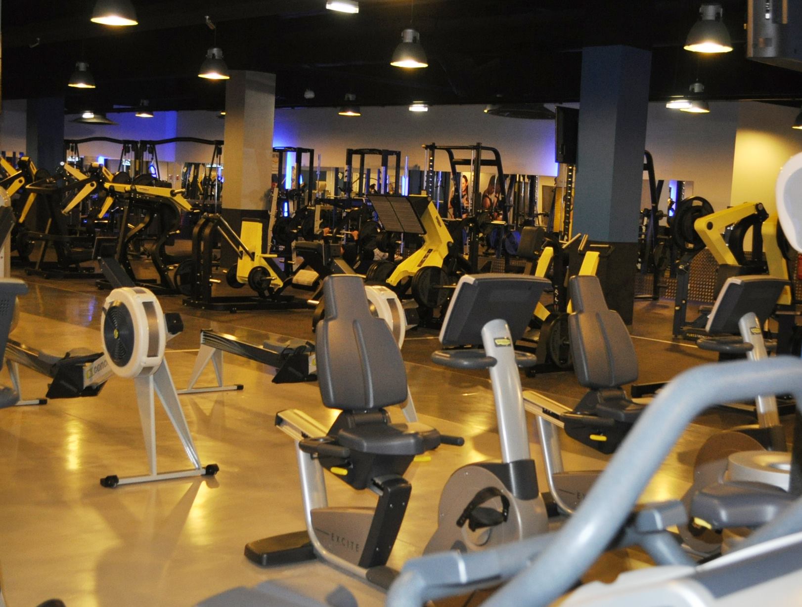 FITNESS PARK CharentonlePont Centre commercial Bercy 2, 4 Place